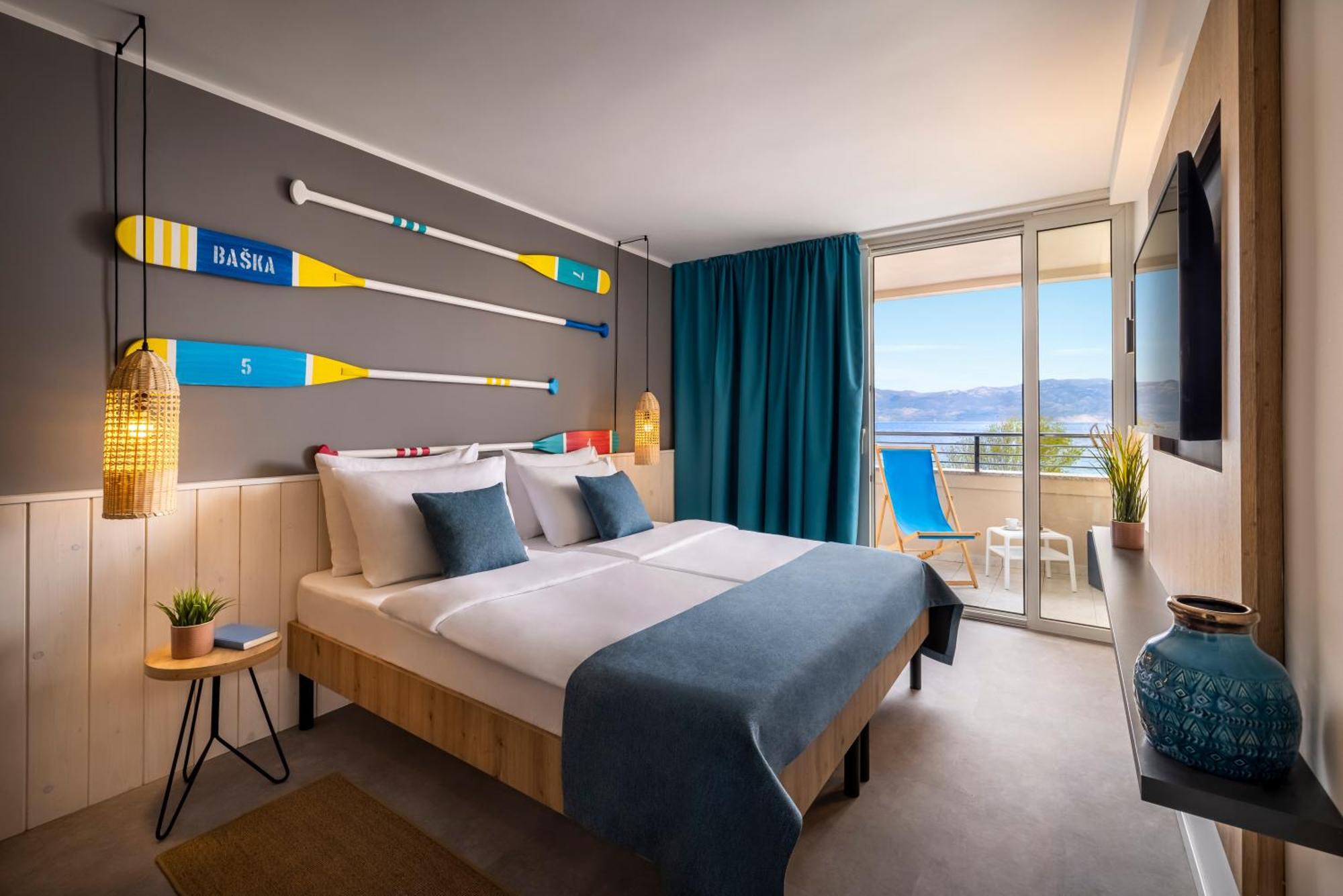 Sunny Baska Hotel By Valamar, Ex Corinthia Ruang foto