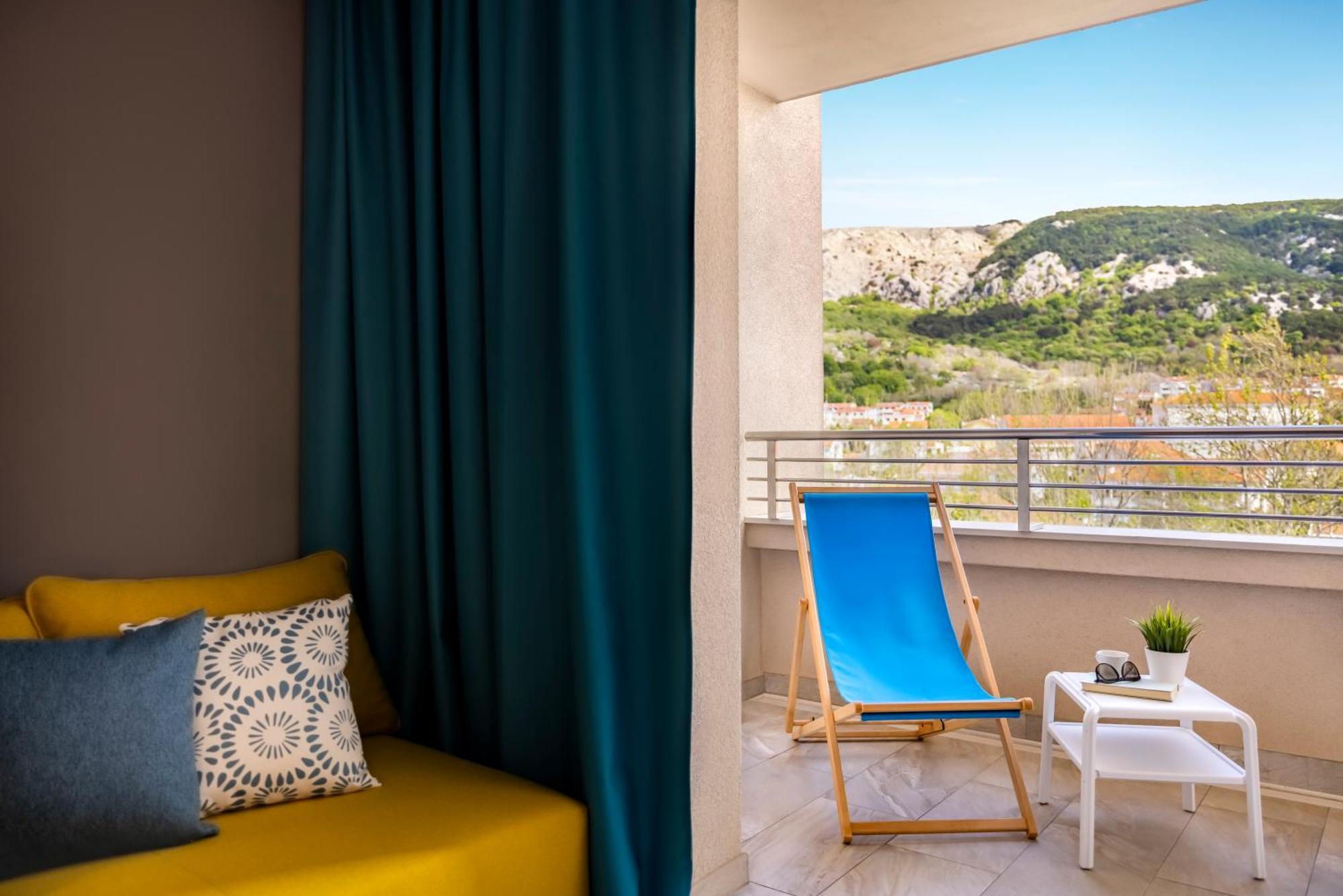 Sunny Baska Hotel By Valamar, Ex Corinthia Ruang foto
