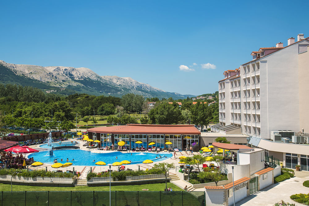 Sunny Baska Hotel By Valamar, Ex Corinthia Bagian luar foto